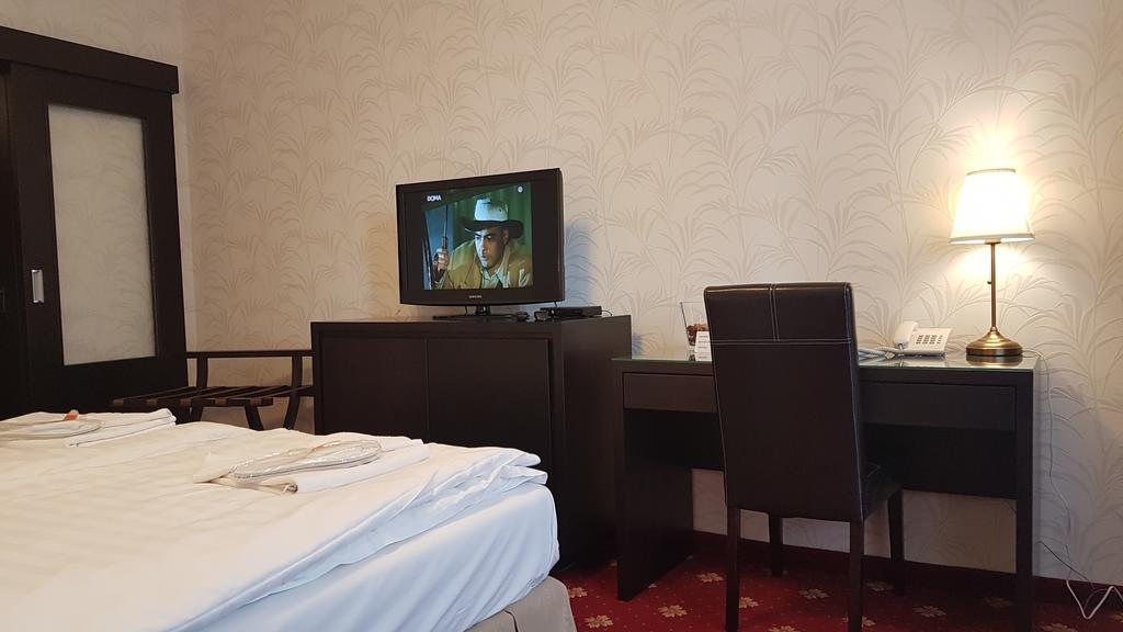 Hotel Nivy Bratislava Dış mekan fotoğraf