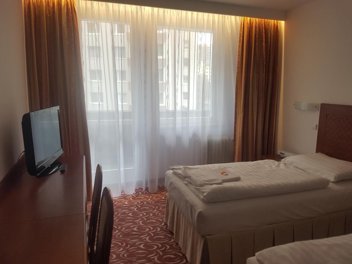 Hotel Nivy Bratislava Dış mekan fotoğraf